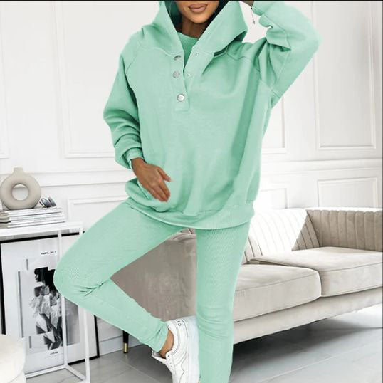 Elena – Set Comodo 3 Pezzi (Gilet + Felpa con Cappuccio + Pantaloni)