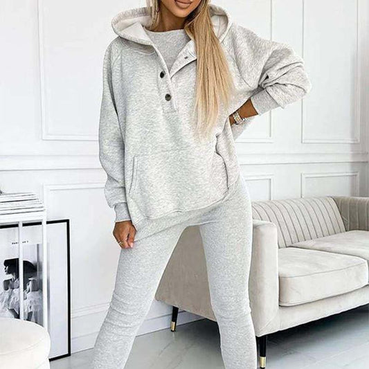 Elena – Set Comodo 3 Pezzi (Gilet + Felpa con Cappuccio + Pantaloni)